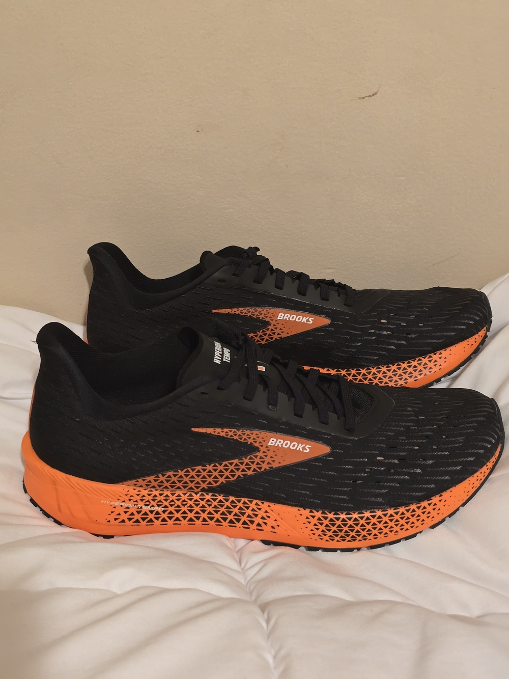 Brooks Hyperion Tempo Men’s Running Shoes Size 11.5 Black Orange Lightweight . - Picture 12 of 14